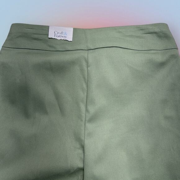 CROFT & BARROW Women’s 8 Green Effortless Stretch Capri Pant - Picture 4 of 4